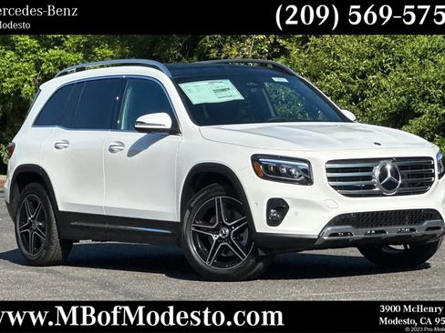 New 2026 Mercedes-Benz GLB 250 image 1
