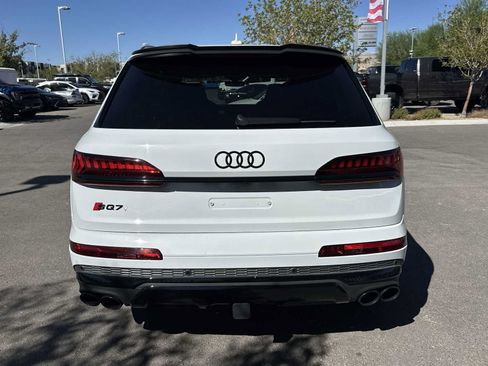 Used 2022 Audi SQ7 Prestige w/ SQ7 Sport Package AWD/4WD image 7