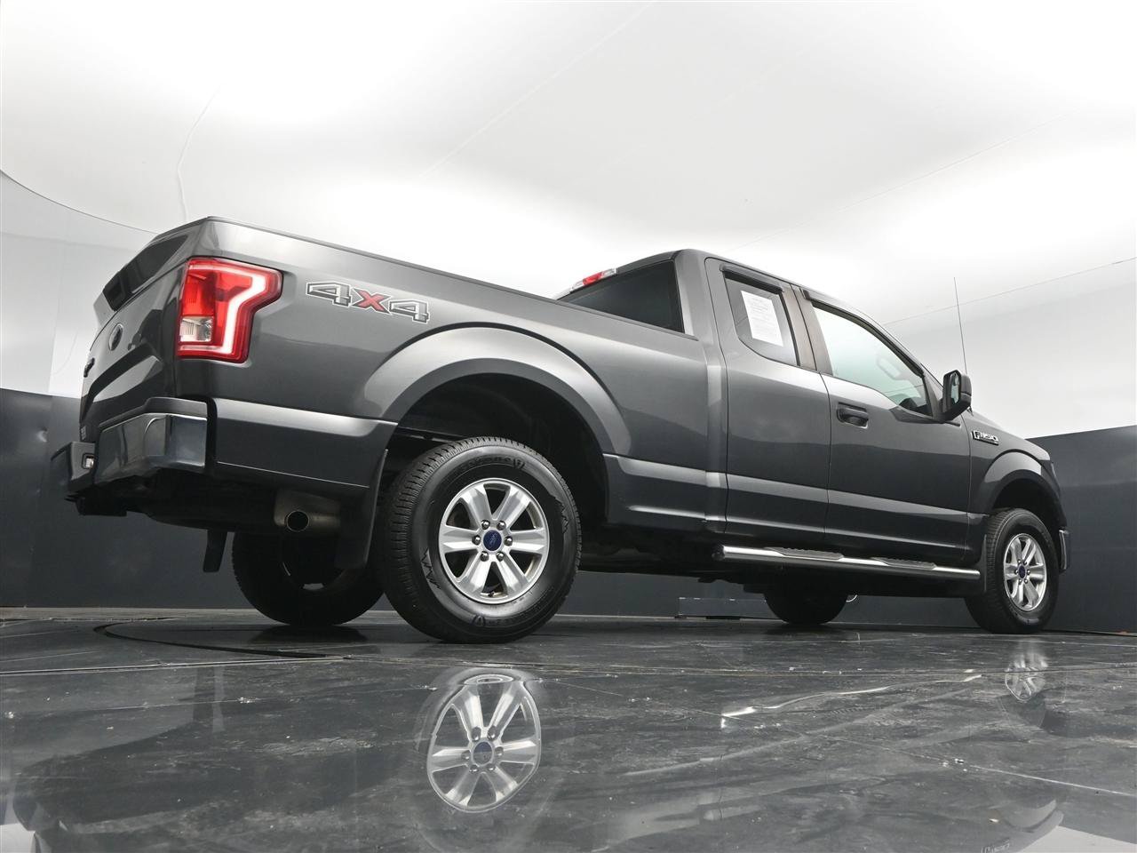 Used 2017 Ford F150 XL w/ Equipment Group 101A Mid AWD/4WD image 31