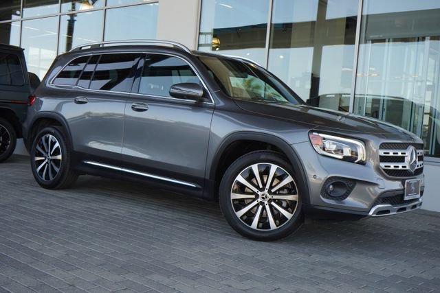 Used 2022 Mercedes-Benz GLB 250 image 1