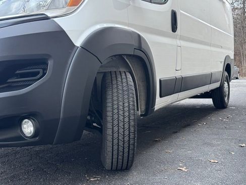 Used 2025 RAM ProMaster 2500 w/ Convenience Group image 19