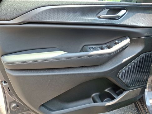 Used 2025 Jeep Grand Cherokee Laredo X w/ Luxury Tech Group I image 12