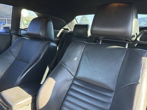 Used 2013 Dodge Challenger R/T Plus RWD image 33