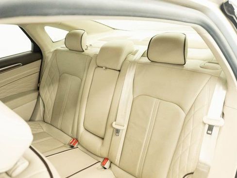 Used 2018 Ford Fusion Energi Platinum image 24