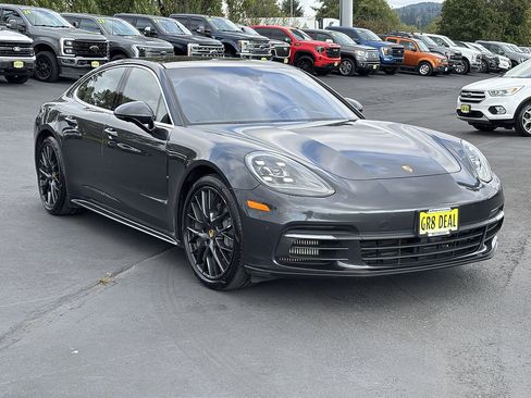 Used 2017 Porsche Panamera 4S AWD/4WD image 3