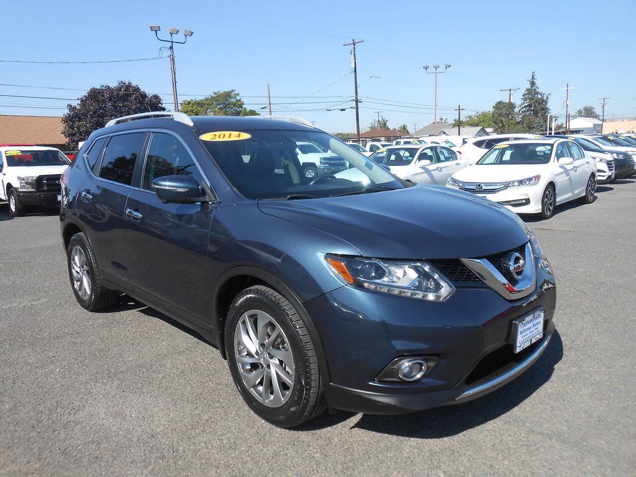 Used 2014 Nissan Rogue SL w/ SL Premium Package AWD/4WD image 3
