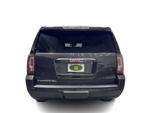 Used 2016 GMC Yukon XL SLT w/ Open Road Package image 3