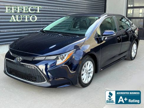 Used 2021 Toyota Corolla XLE image 1