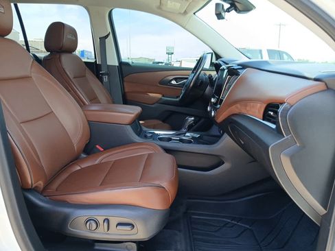 Used 2020 Chevrolet Traverse High Country AWD/4WD image 54