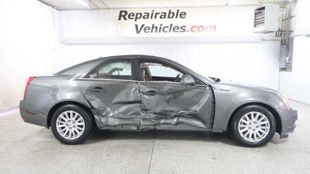 Used 2011 Cadillac CTS Luxury RWD image 4