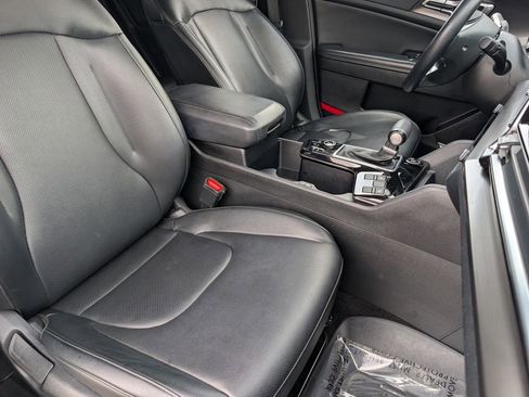 Certified 2024 Kia Sportage EX image 23