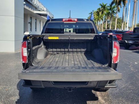 Used 2021 GMC Canyon Denali image 8