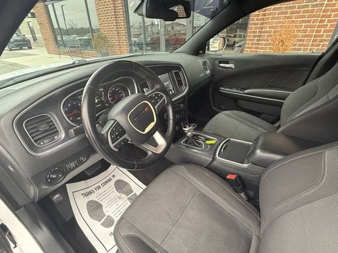 Used 2017 Dodge Charger R/T image 21