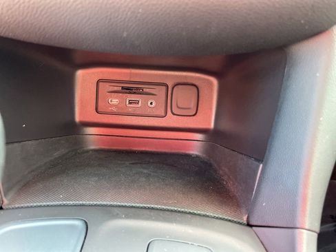 Used 2024 Chevrolet Equinox LT image 19