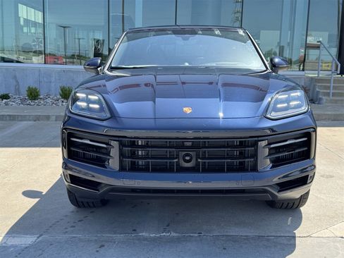 New 2025 Porsche Cayenne Coupe image 10