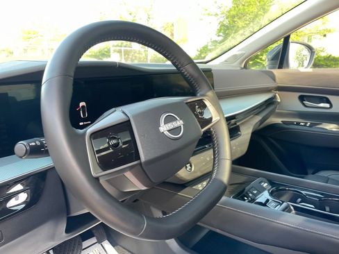 Used 2025 Nissan Murano Platinum w/ Cargo Package AWD/4WD image 15