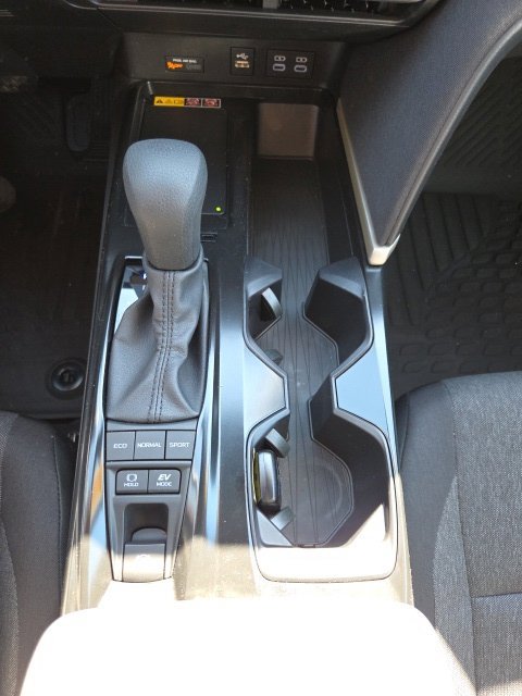 Used 2026 Toyota Camry LE FWD image 18