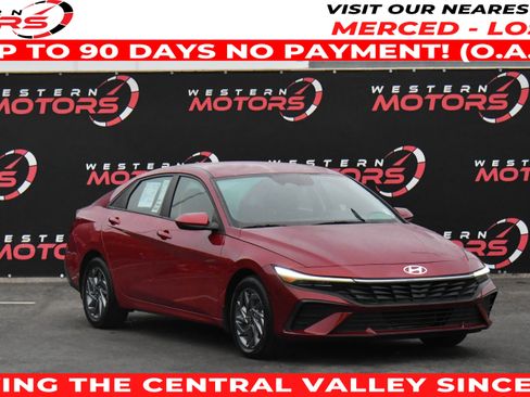 Used 2024 Hyundai Elantra SEL image 1