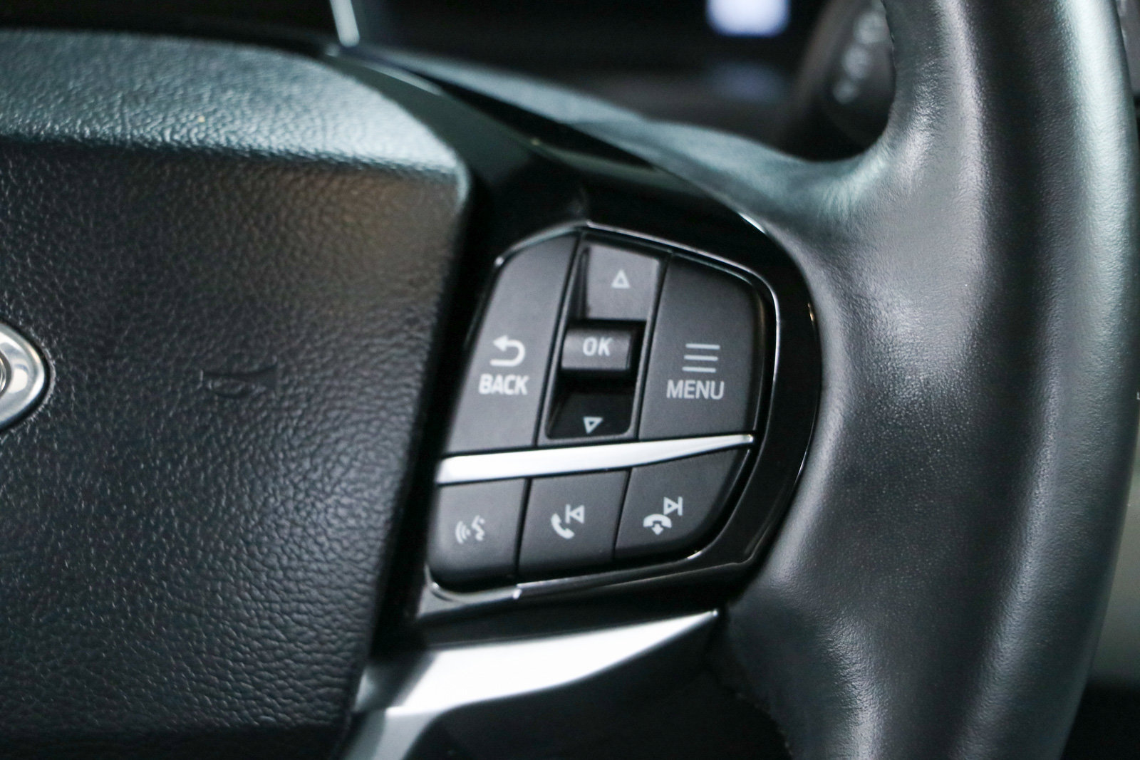 Used 2025 Ford Explorer Platinum w/ LUX Leather Package AWD/4WD image 14