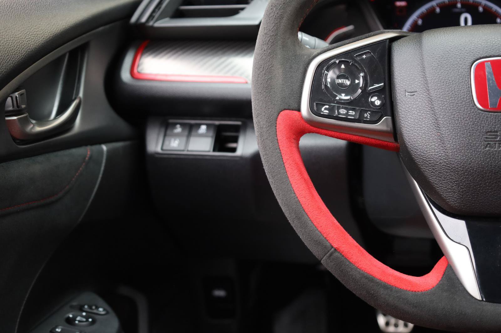 Used 2020 Honda Civic Type R image 37