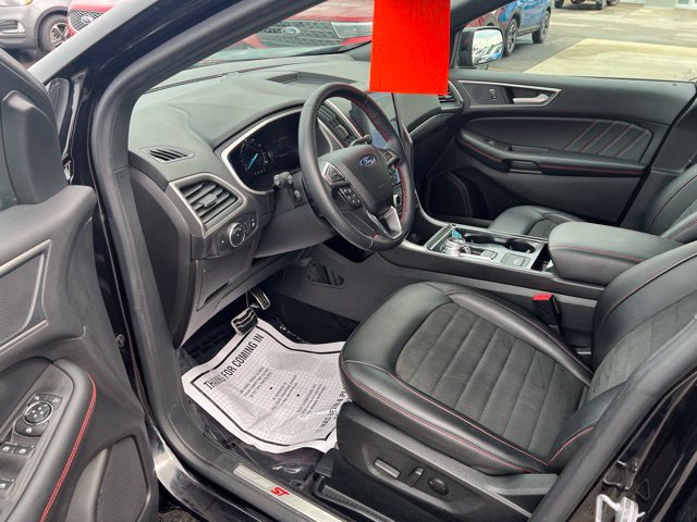 Used 2021 Ford Edge ST-Line w/ Class II Trailer Tow Package AWD/4WD image 13