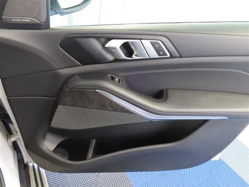 Used 2024 BMW X5 sDrive40i w/ Premium Package RWD image 32