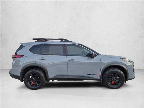 Used 2025 Nissan Rogue SV w/ Rock Creek Premium Package AWD/4WD image 4