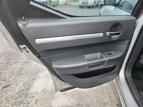 Used 2010 Dodge Charger SXT image 26