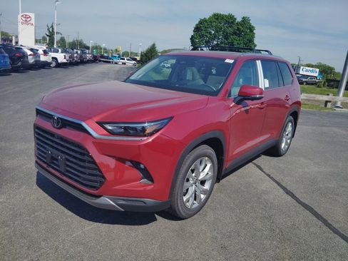 New 2026 Toyota Grand Highlander AWD image 2