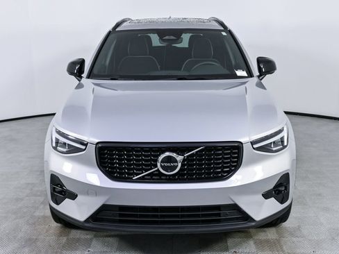 Certified 2025 Volvo XC40 B5 Plus image 36