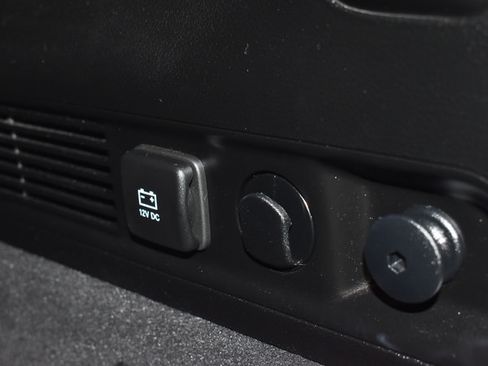 Used 2022 Jeep Grand Wagoneer Series II AWD/4WD image 14