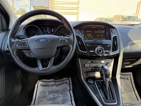 Used 2015 Ford Focus Titanium image 13