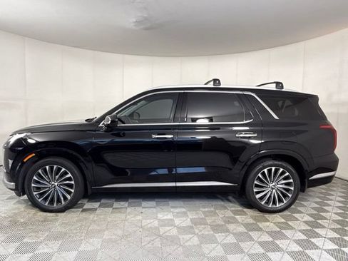 Used 2023 Hyundai Palisade Calligraphy AWD/4WD image 3