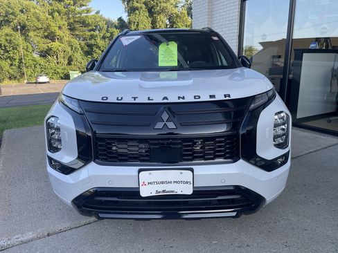 New 2026 Mitsubishi Outlander SEL Black Edition AWD/4WD image 6