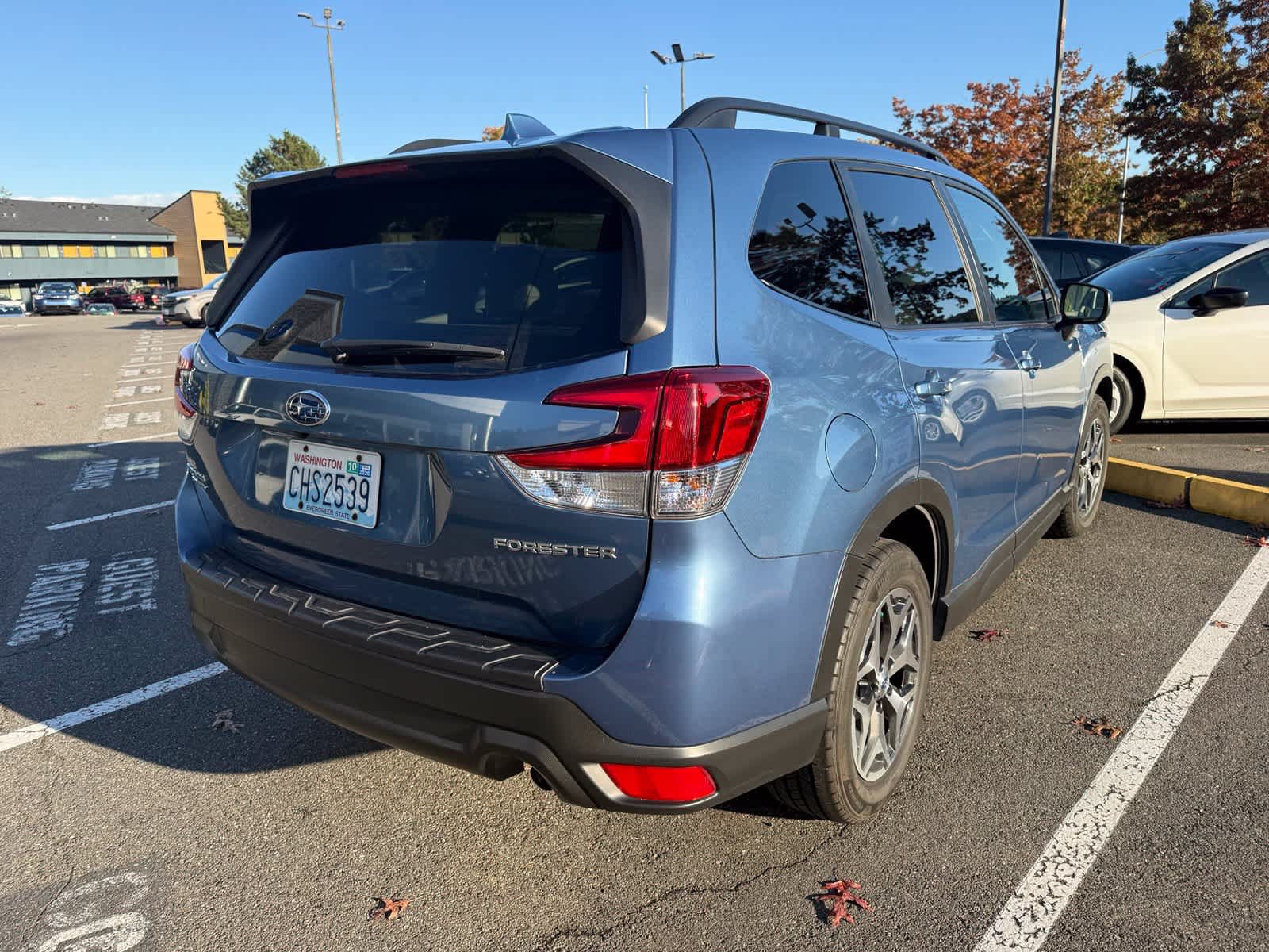 Used 2020 Subaru Forester Premium w/ Popular Package #1 AWD/4WD image 3