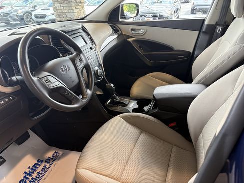 Used 2018 Hyundai Santa Fe Sport FWD image 2