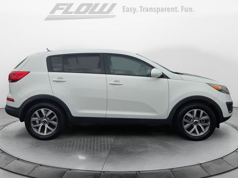Used 2016 Kia Sportage LX FWD image 10