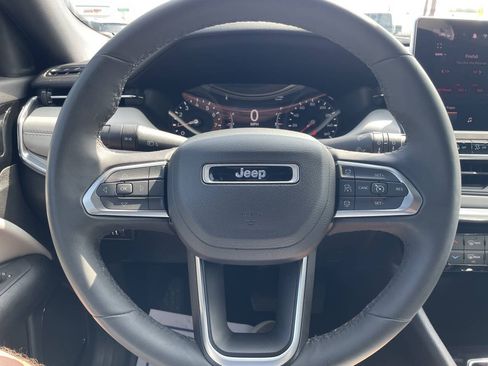 Used 2024 Jeep Compass Limited AWD/4WD image 15
