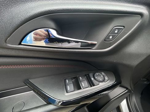 Certified 2025 Chevrolet Trax RS w/ Driver Confidence Package FWD image 22