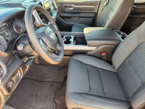 New 2026 RAM 1500 4x4 Crew Cab image 12