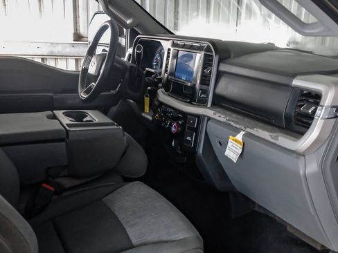 Used 2023 Ford F250 XLT AWD/4WD image 13