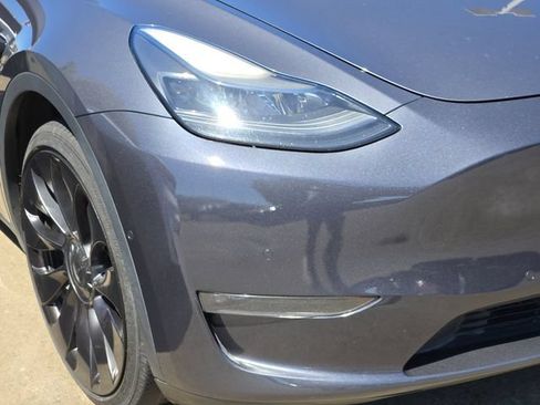 Used 2022 Tesla Model Y Performance AWD/4WD image 4