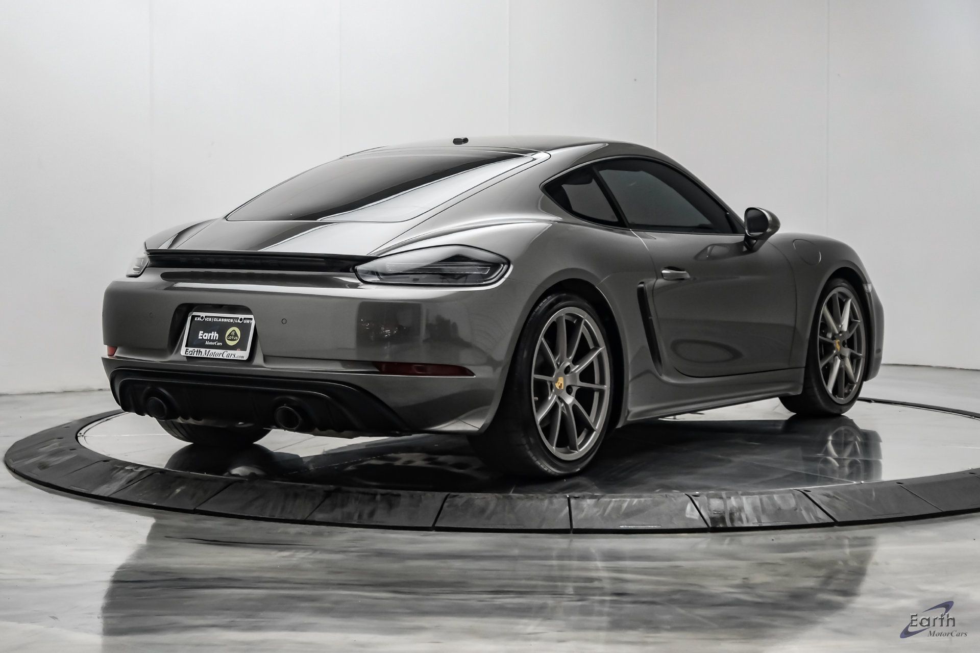 Used 2023 Porsche 718 Cayman GTS RWD image 15