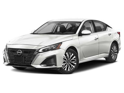 Used 2024 Nissan Altima 2.5 SV
