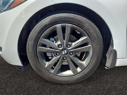 Used 2018 Hyundai Elantra SEL FWD image 14