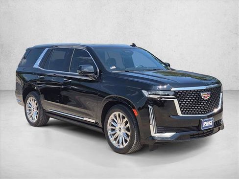 Used 2024 Cadillac Escalade Premium Luxury w/ Performance Package AWD/4WD image 3