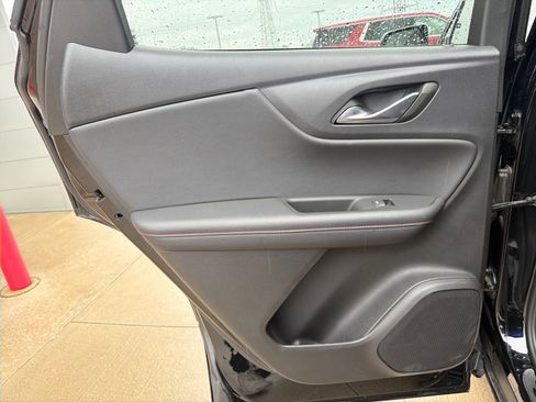 Used 2025 Chevrolet Blazer RS AWD/4WD image 21
