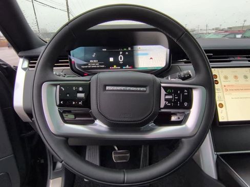 New 2026 Land Rover Range Rover Long Wheelbase SE image 25