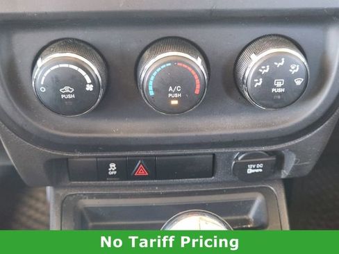 Used 2016 Jeep Patriot Sport image 16