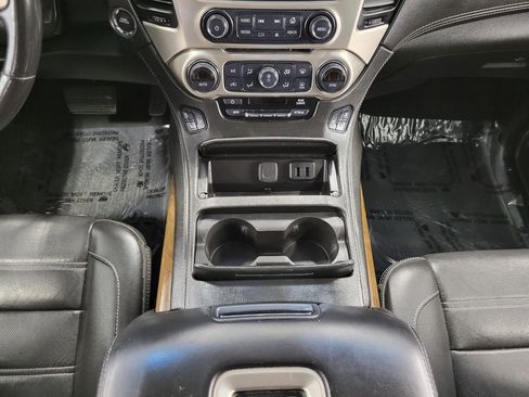 Used 2019 GMC Yukon XL Denali image 17